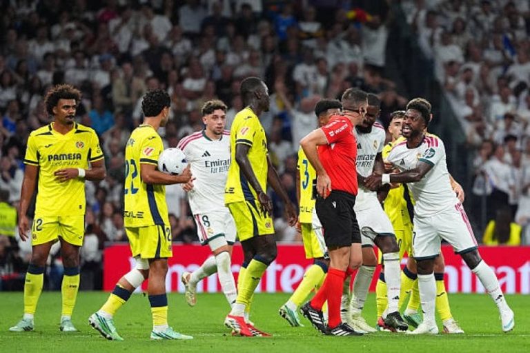 قناة ريال مدريد تُصعّد هجومها على الحكام بعد طرد فينيسيوس
