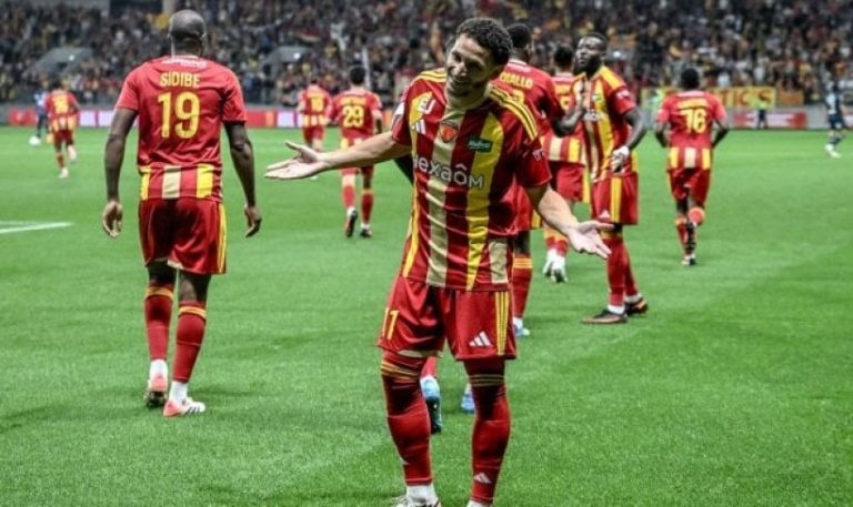 جراحة تبعد عادل بوربعة عن الملاعب نحو 3 أشهر