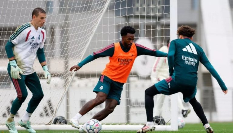ريال مدريد يستهل تحضيراته لمواجهة لايبزيج